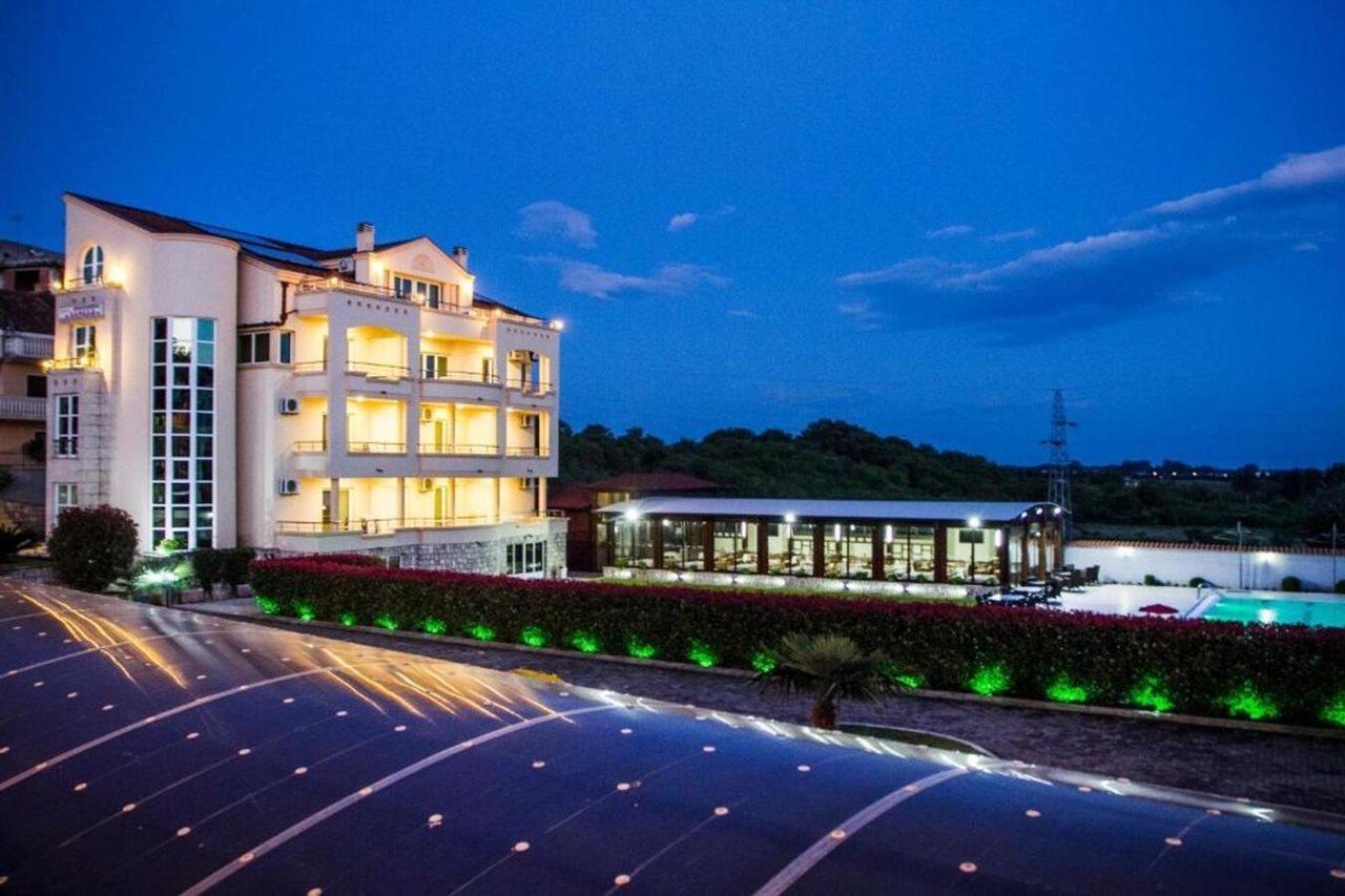 Apart Hotel Llolla อุลซิน ภายนอก รูปภาพ