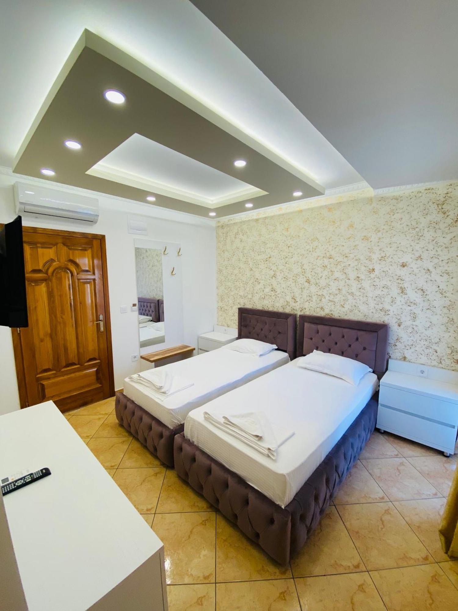 Apart Hotel Llolla อุลซิน ภายนอก รูปภาพ
