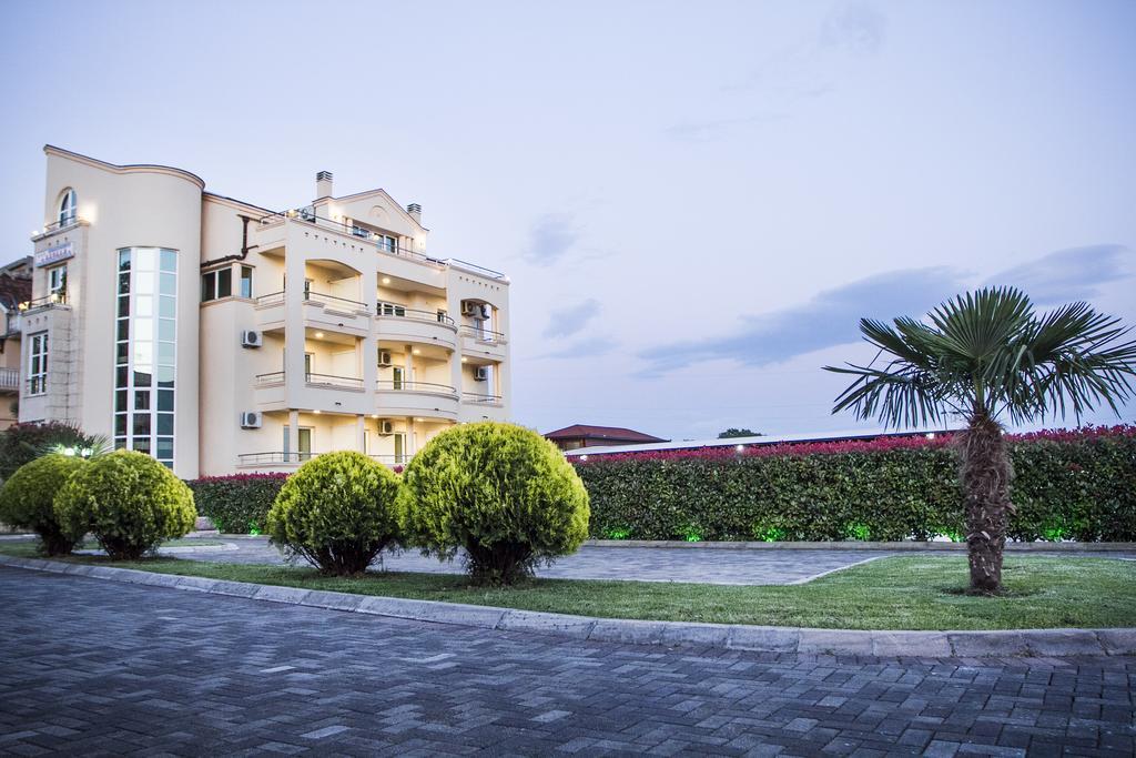 Apart Hotel Llolla อุลซิน ภายนอก รูปภาพ
