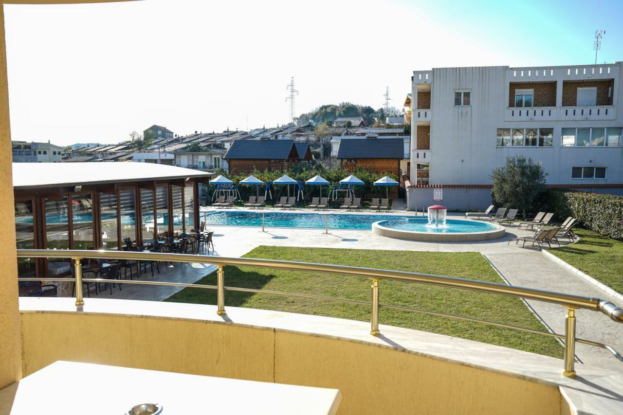 Apart Hotel Llolla อุลซิน ภายนอก รูปภาพ