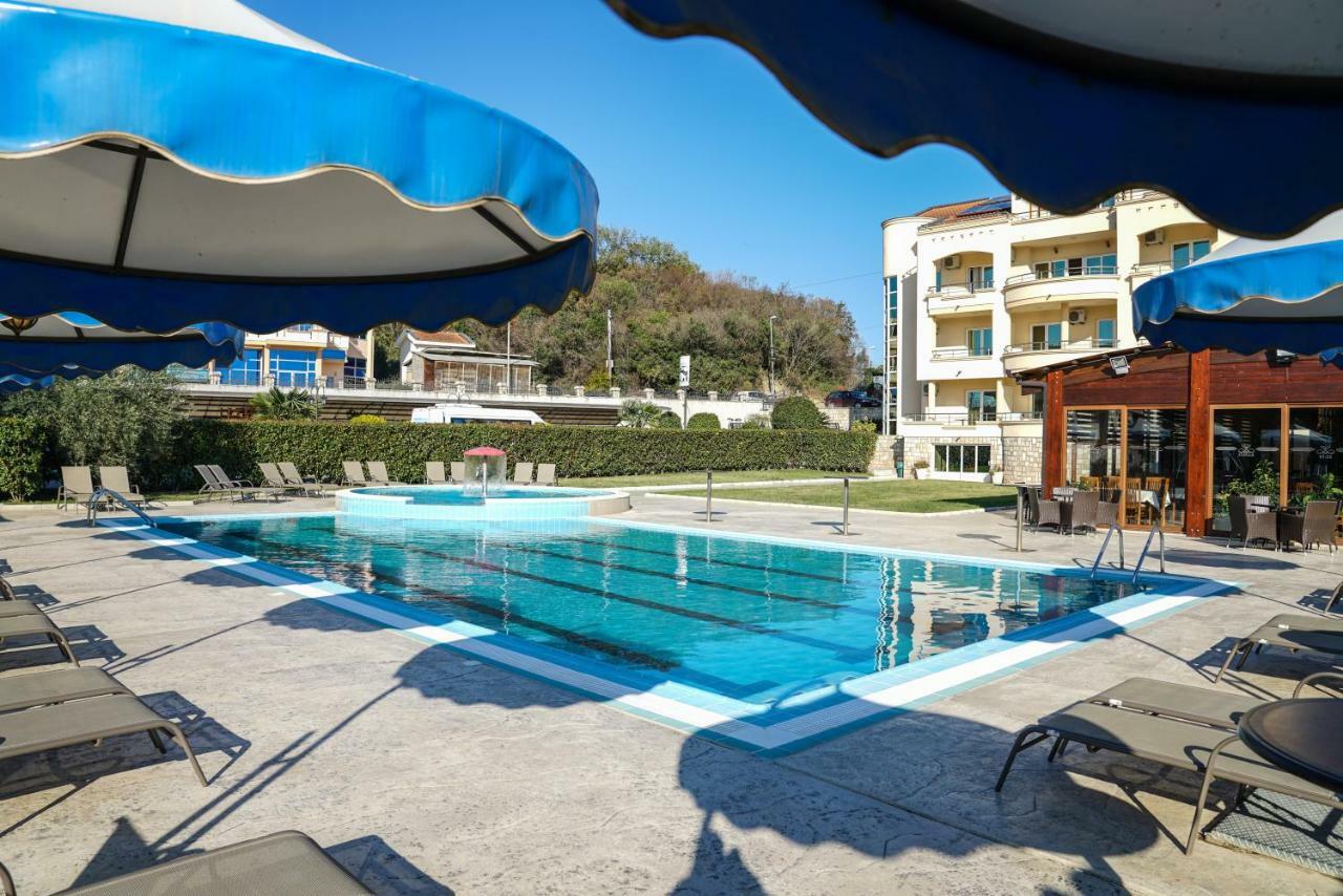 Apart Hotel Llolla อุลซิน ภายนอก รูปภาพ